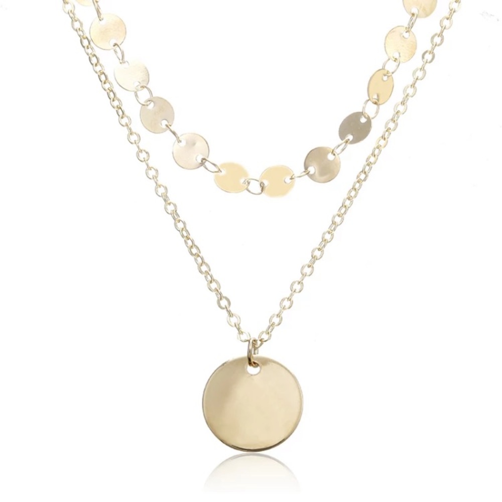 “Royal Love” Gold Pretty Pendant Layered Necklace - Picture 3 of 7